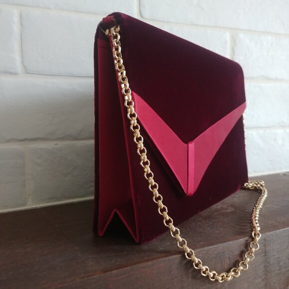 Vintage dark red velvet handmade in Hong Kong gold chain clutch bag purse - Picture 5 of 16
